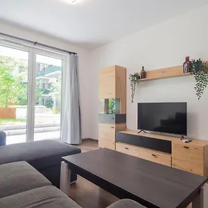  Apartament Corvin Modern Two Bedroom Free Parking